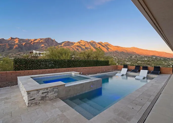 Foothills Hilltop • Pool • • Gym • 360° Views Tucson