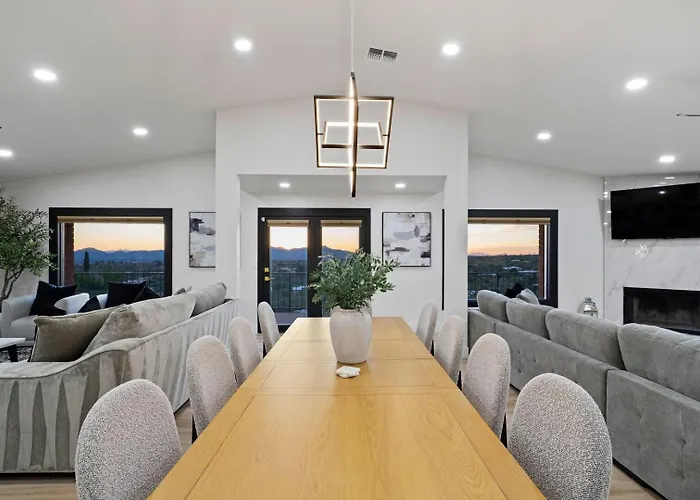 Foothills Hilltop • Pool • • Gym • 360° Views Tucson