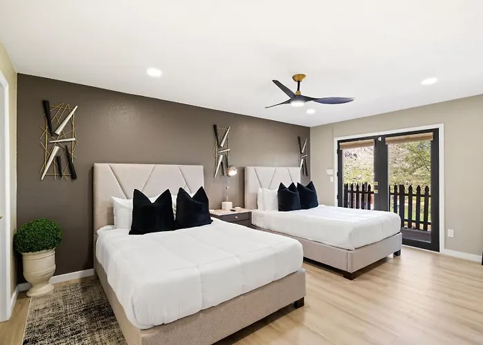 Foothills Hilltop • Pool • • Gym • 360° Views * Tucson