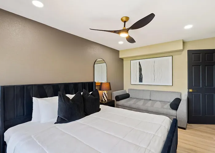 Holiday home Foothills Hilltop • Pool • • Gym • 360° Views Tucson