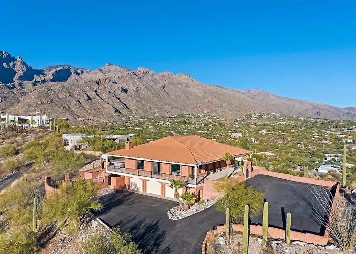 Foothills Hilltop • Pool • • Gym • 360° Views Tucson