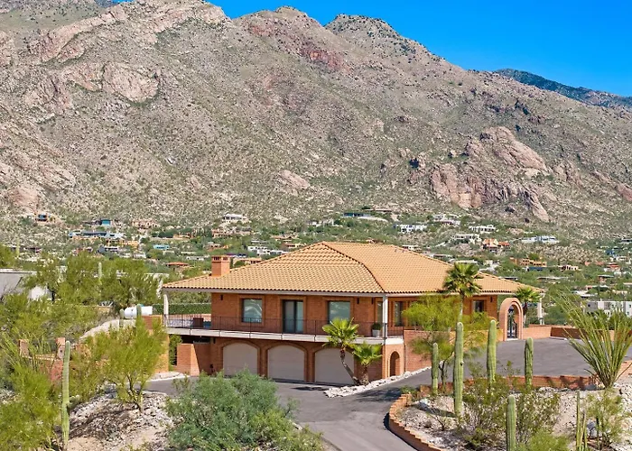 Foothills Hilltop • Pool • • Gym • 360° Views